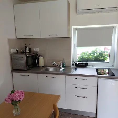 Apartma Ob Jezeru アパート Sveta Trojica v Slovenskih Goricah