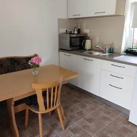 Apartma Ob Jezeru