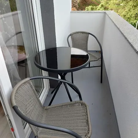 Apartma Ob Jezeru