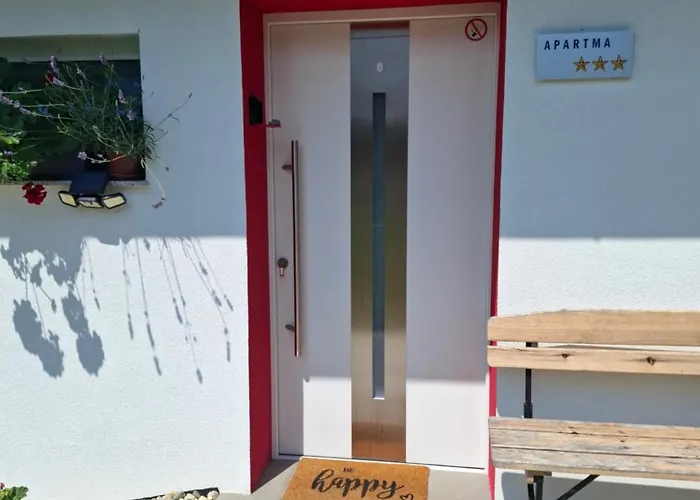 شقة Apartma Ob Jezeru Sveta Trojica v Slovenskih Goricah