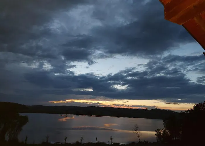 شقة Apartma Ob Jezeru